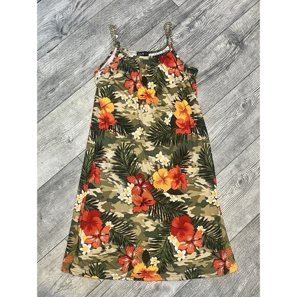 NWT Love Medium Floral Pattern Olive Womens Dress Tropical Cruise Vacation - Picture 1 of 6